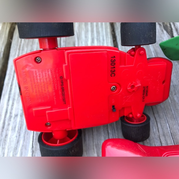 PEYO Not Working THE SMURFS RC Cars Remote Control Smurfette Mobile Vehicle Toy - Picture 10 of 11